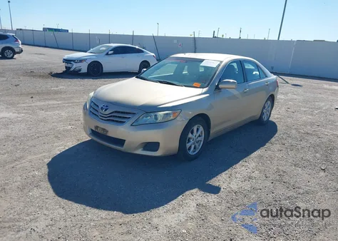 2011 Toyota Camry Le z USA, uszkodzony, nr VIN 4T1BF3EK8BU609587